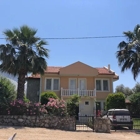 Villa Lara *